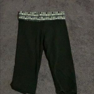 Capri leggings-no rips or tears